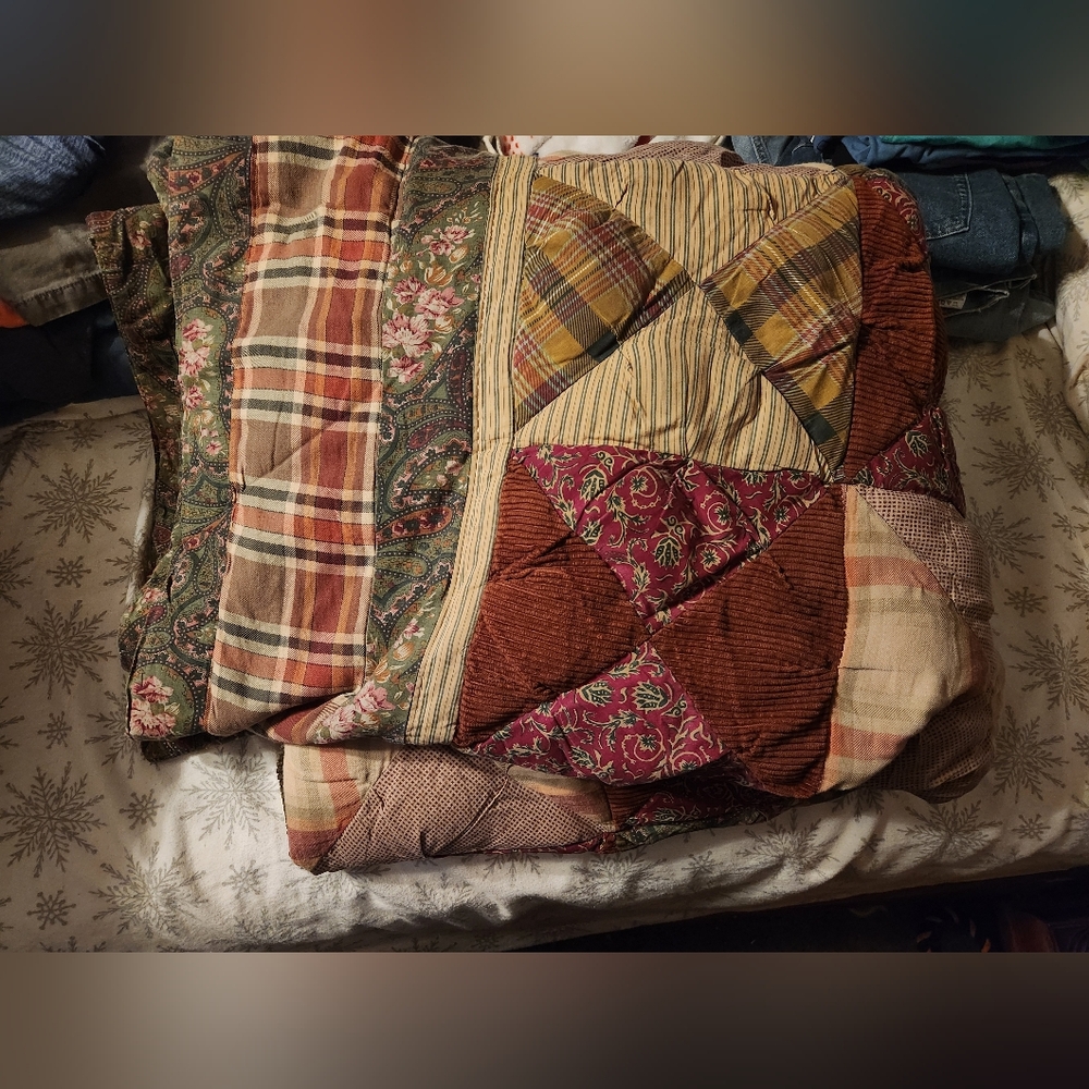 Patchwork Comforter - Multicolor